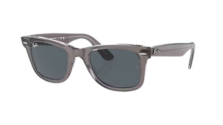 ray-ban-wayfarer-grey-on-transparent-blue-01