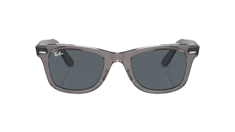 ray-ban-wayfarer-grey-on-transparent-blue-02