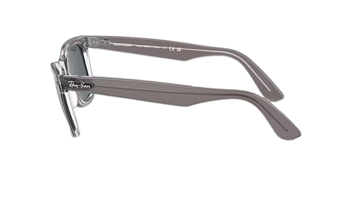 ray-ban-wayfarer-grey-on-transparent-blue-04