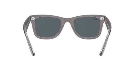 ray-ban-wayfarer-grey-on-transparent-blue-03